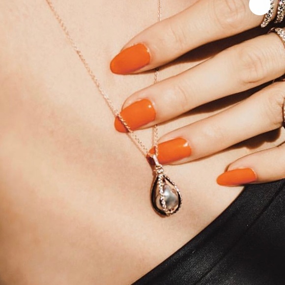 Carbon & Hyde necklace - Picture 3 of 8